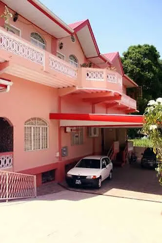Carolyns View Hotel Port of Spain Affittacamere