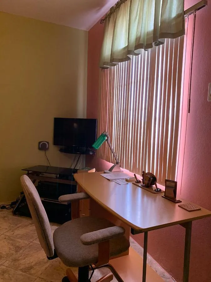 Carolyns View Otel Port of Spain 2*,  Trinidad ve Tobago